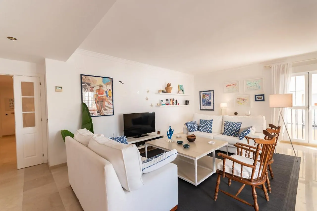 Apartment, Front Line Beach, In Las Arenas, Bahia De Marbella 0*,  Spanien