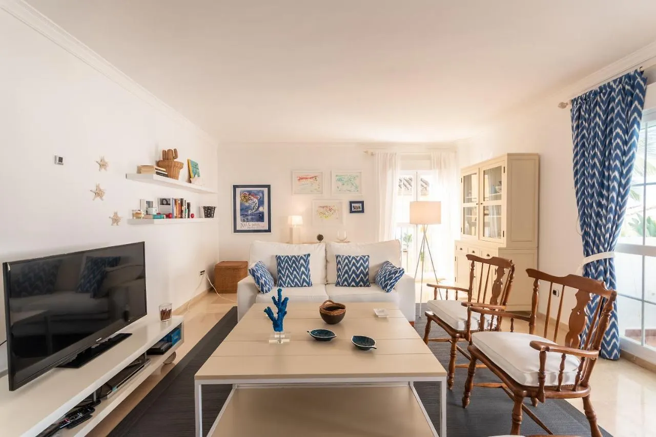 Apartment, Front Line Beach, In Las Arenas, Bahia De Marbella 0*,  Spanien