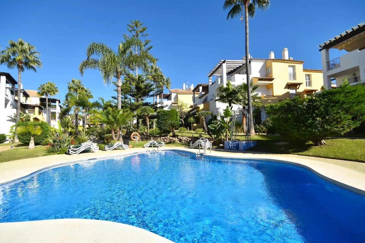 Apartment, Front Line Beach, In Las Arenas, Bahia De Marbella Lägenhet